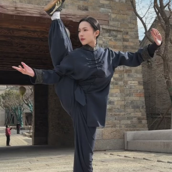 Nine-Step Tai Chi (Details and Key Points of Tai Chi Practice).1-26 Chapters